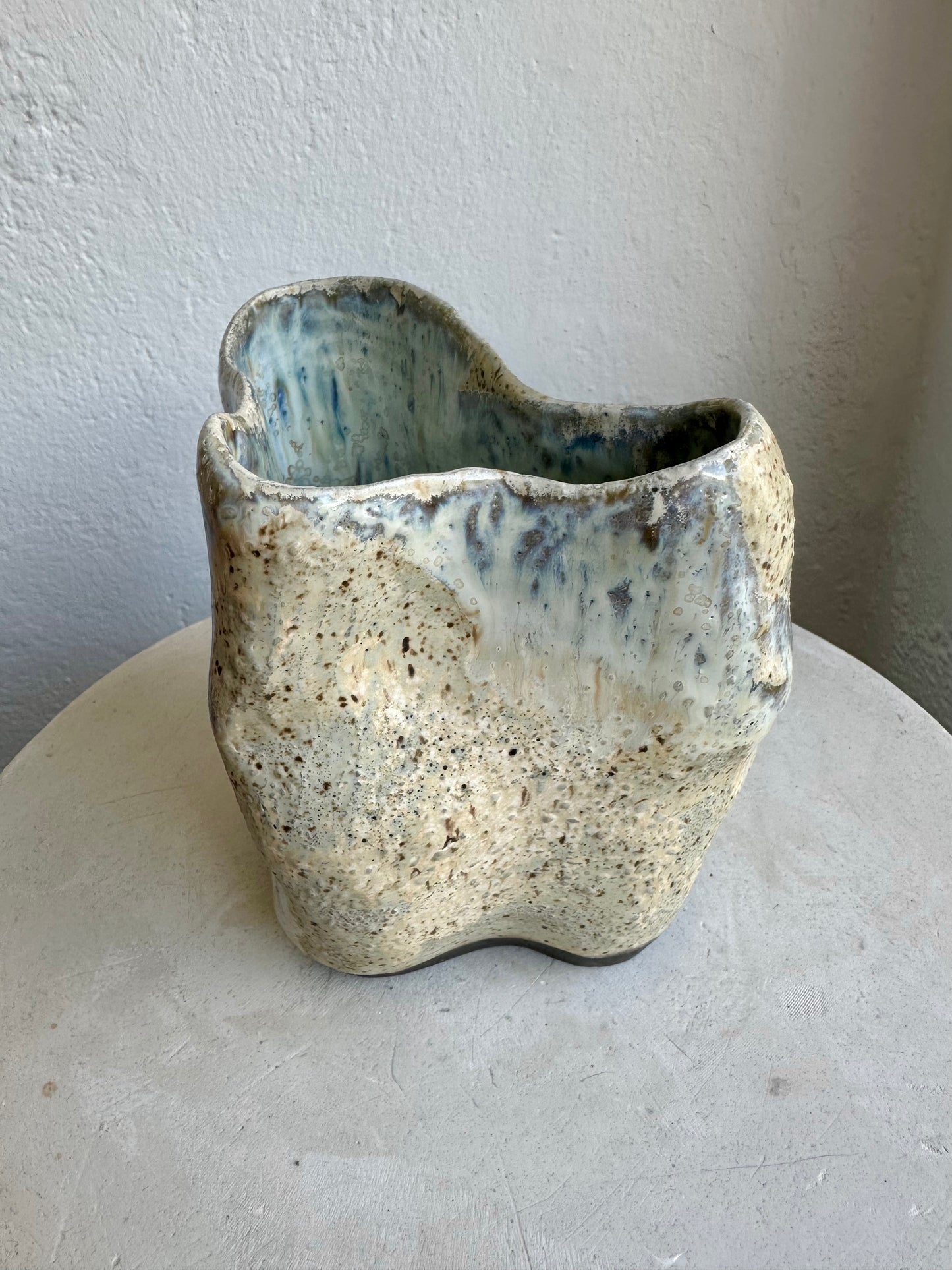 Warm Crystal Vessel 01 (C35)