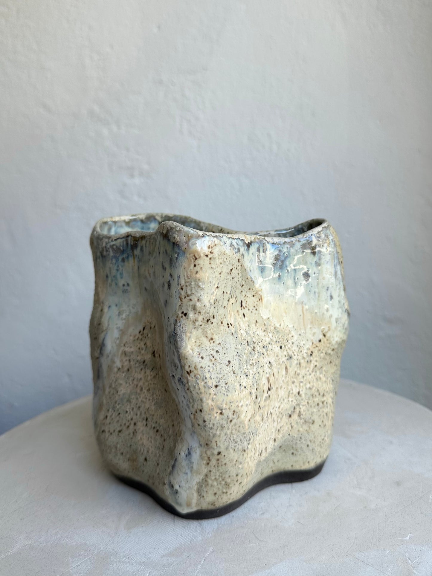 Warm Crystal Vessel 01 (C35)