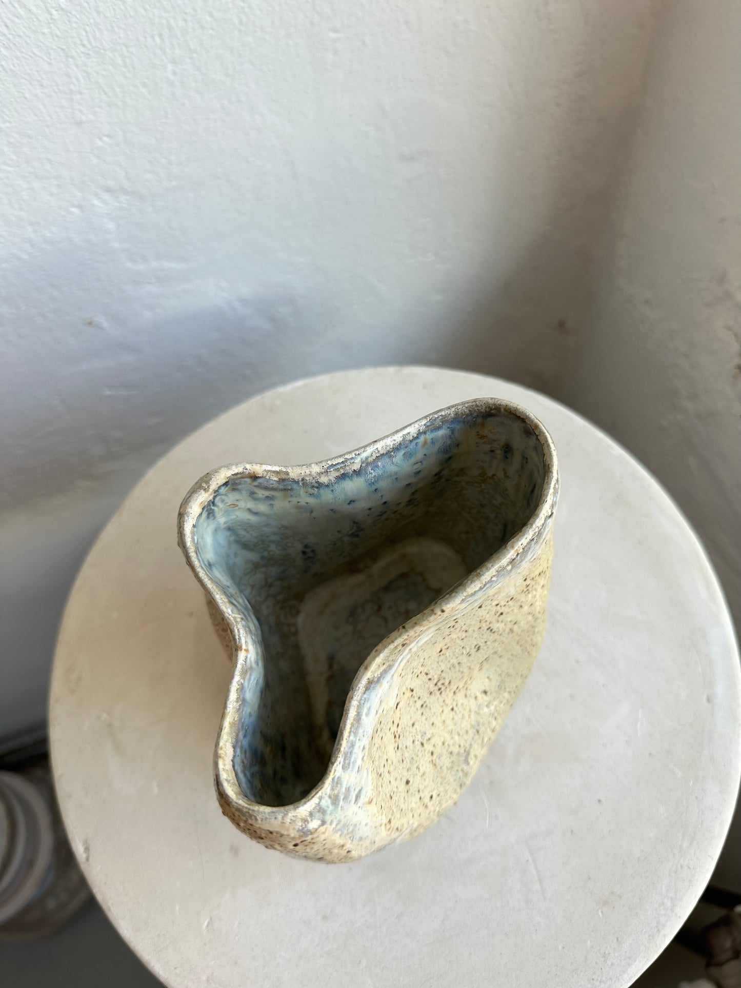 Warm Crystal Vessel 01 (C35)