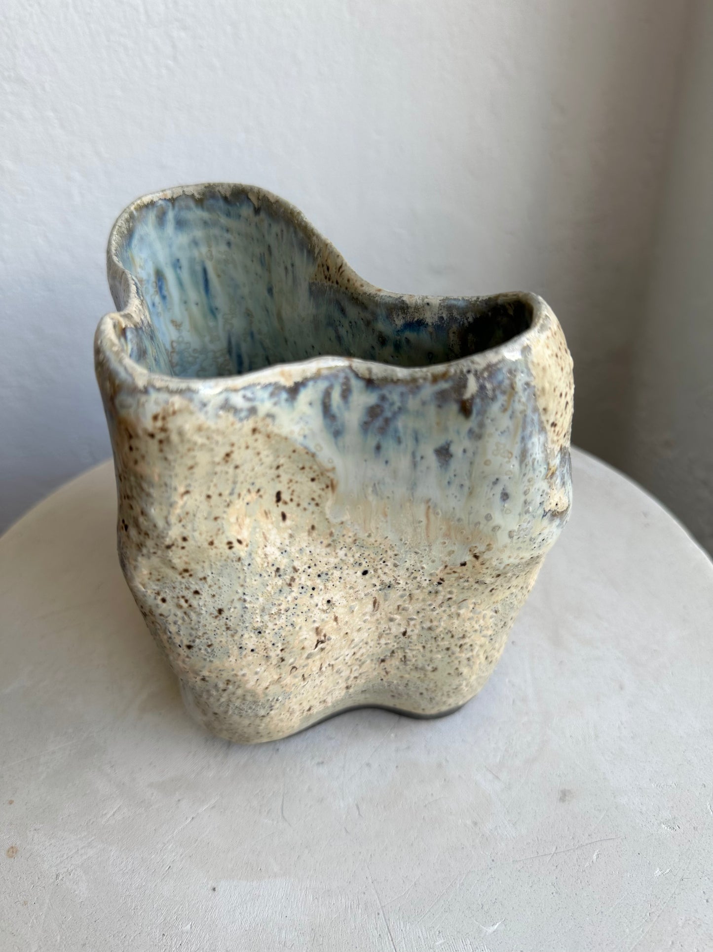Warm Crystal Vessel 01 (C35)
