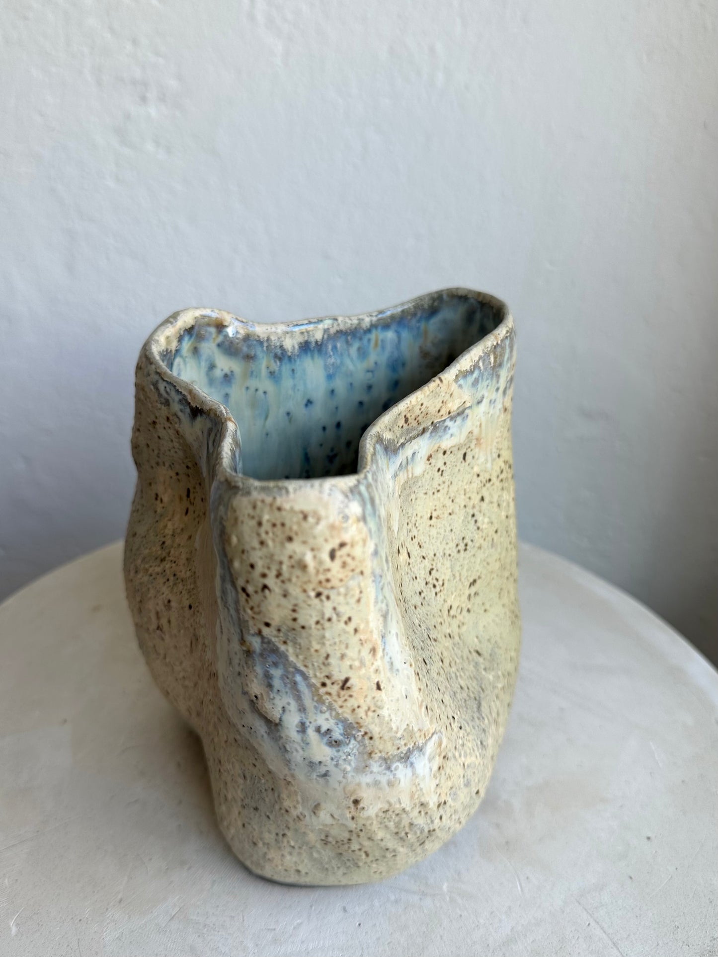 Warm Crystal Vessel 01 (C35)